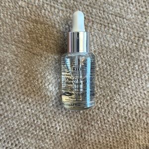 Kiehls clearly corrective dark spot solution